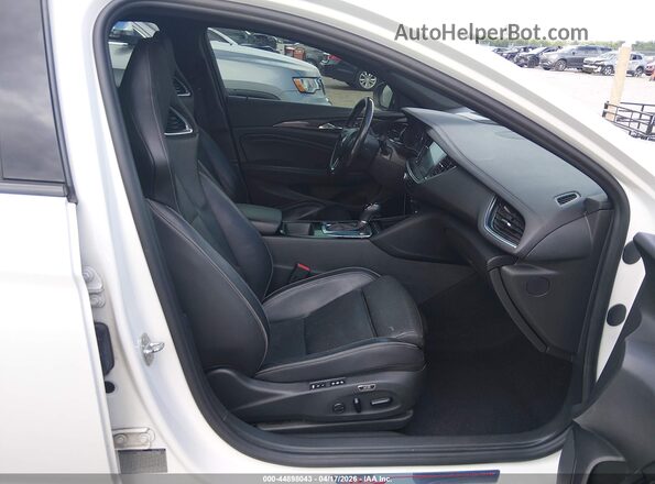 W04GS6SS6L1004959 2020 BUICK REGAL White Front interior view