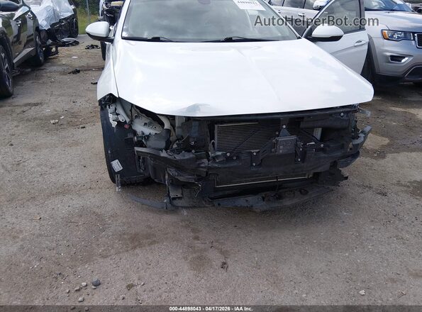 W04GS6SS6L1004959 2020 BUICK REGAL White Front view