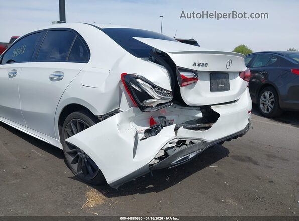 W1K3G4EB7LJ233338 2020 MERCEDES-BENZ A 220 White 