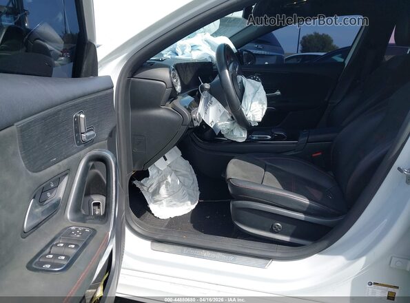 W1K3G4EB7LJ233338 2020 MERCEDES-BENZ A 220 White 