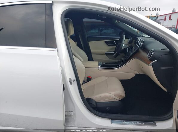 W1KAF4GB1PR094659 2023 MERCEDES-BENZ C-CLASS White Vista interior delantera