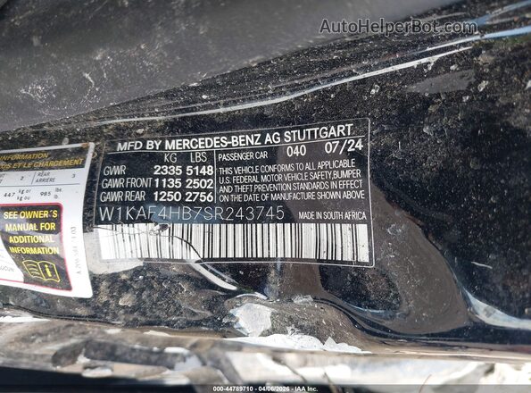 W1KAF4HB7SR243745 2025 MERCEDES-BENZ C-CLASS Black Vista del compartimento del motor