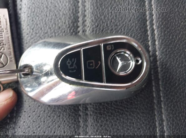 W1KAF4HB8PR154998 2023 MERCEDES-BENZ C-CLASS White Vista del salpicadero