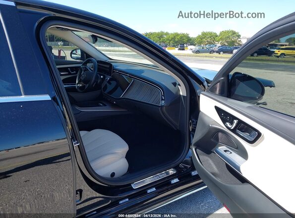 W1KLF4HB3SA099019 2025 MERCEDES-BENZ E-CLASS Черный Вид салона спереди