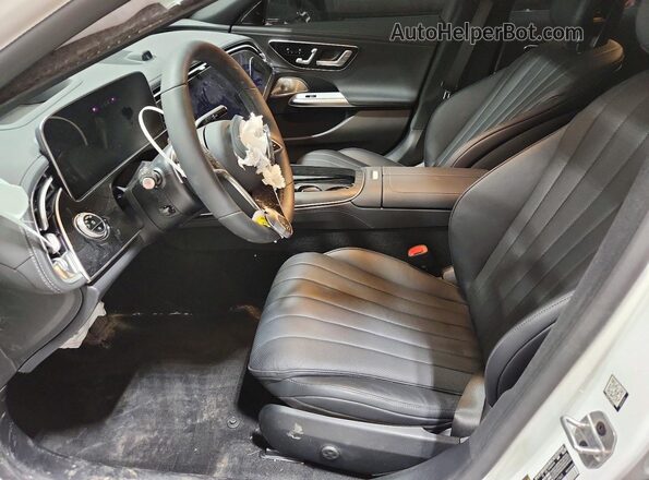 W1KLF4HB4TA242965 2026 MERCEDES-BENZ E White Vista interior delantera