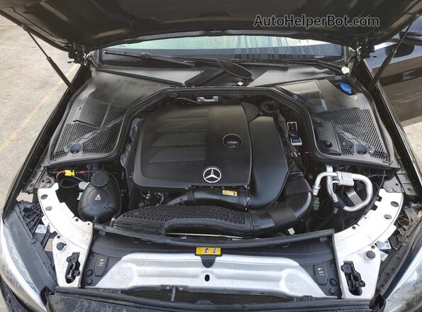 W1KWF8DB0LR579922 2020 MERCEDES-BENZ C Black Widok wnętrza z tyłu