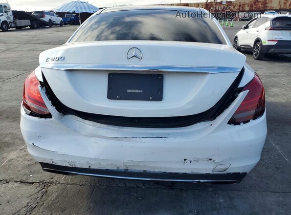 W1KWF8DB5MR623673 2021 MERCEDES-BENZ C White Rear view