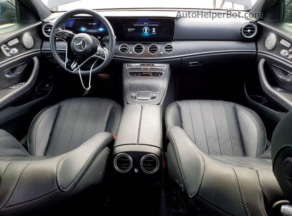 W1KZF8DB4NB038641 2022 MERCEDES-BENZ E Black Vista del salpicadero