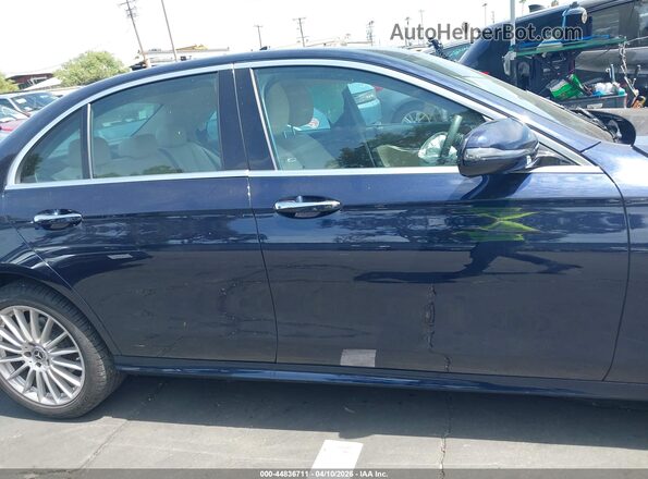 W1KZF8DBXNB071045 2022 MERCEDES-BENZ E-CLASS Blue Панорамний вид салону 360°