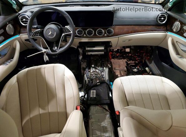W1KZF8EB2MA934276 2021 MERCEDES-BENZ E Beige Vista del salpicadero