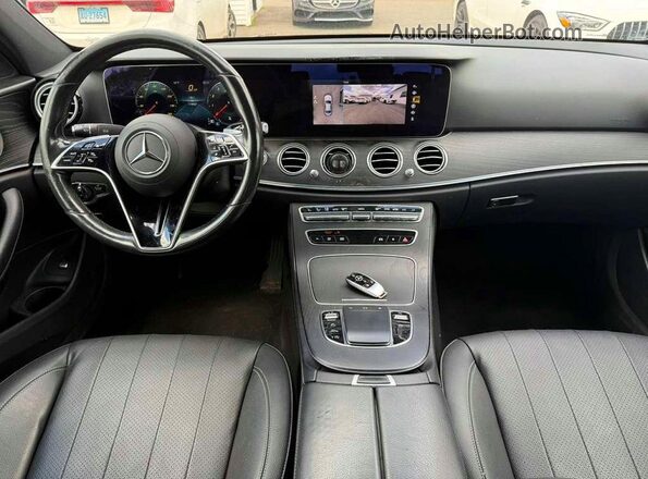 W1KZF8EB3NB020775 2022 MERCEDES-BENZ E Black Front interior view
