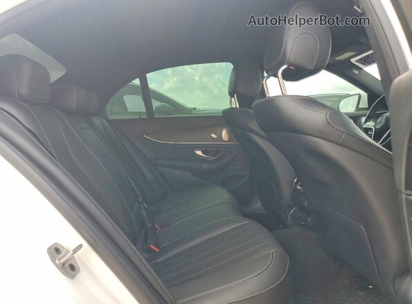 W1KZF8EB7PB099600 2023 MERCEDES-BENZ E White Vista de los asientos traseros