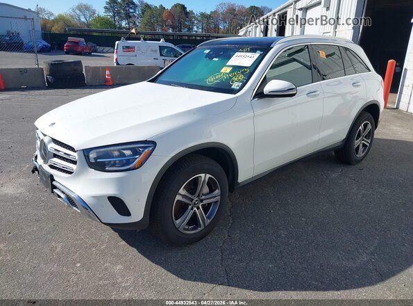 W1N0G8EB1MF992567 2021 MERCEDES-BENZ GLC 300 Белый Передняя левая четверть