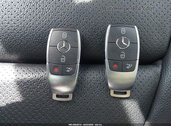 W1N0G8EB9MF891664 2021 MERCEDES-BENZ GLC 300 White Widok deski rozdzielczej