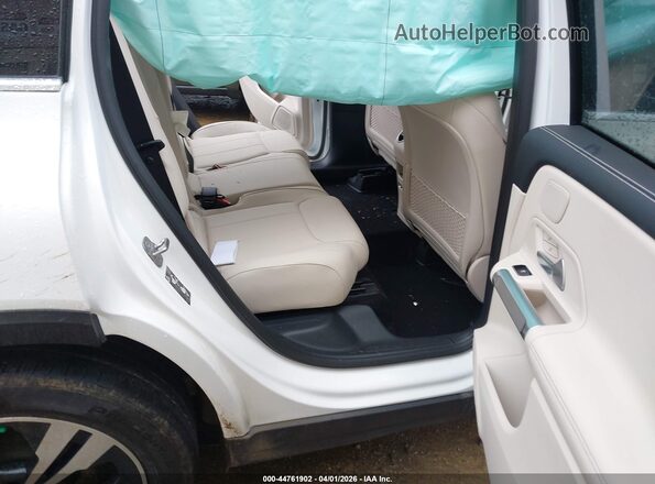 W1N4M4HB3SW398039 2025 MERCEDES-BENZ GLB-CLASS White Vista de la etiqueta del VIN