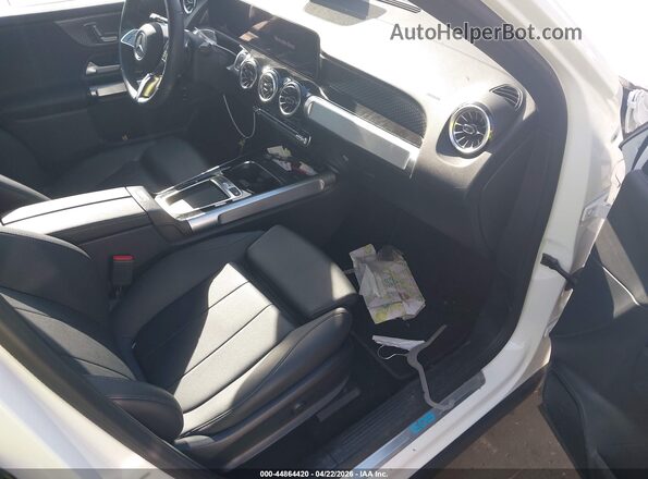 W1N9M0CB2RN095923 2024 MERCEDES-BENZ EQB 250 SUV White Սալոնի դիմացի տեսք