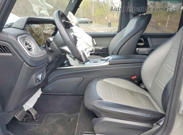 W1NWM0AB9SX028686 2025 MERCEDES-BENZ G-CLASS Gray წინა სალონის ხედი