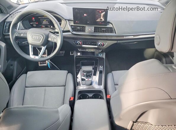 WA124AFY2S2019473 2025 AUDI SQ5 Зеленый Вид панели приборов