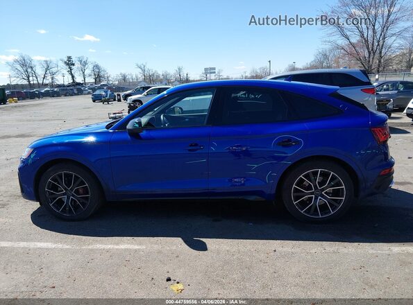 WA124AFY4N2044752 2022 AUDI SQ5 Blue 360 interior view
