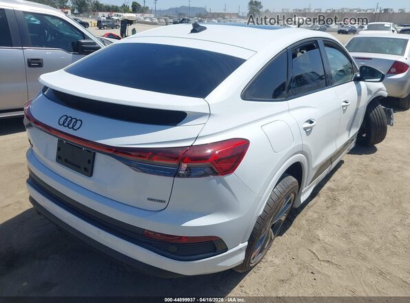 WA13UBFZ5RP065122 2024 AUDI Q4 White Задня права чверть