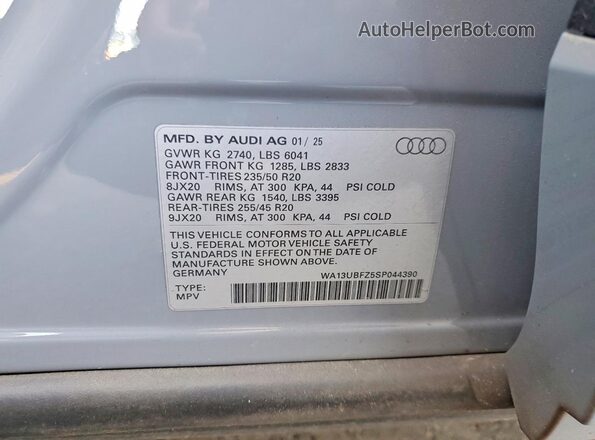 WA13UBFZ5SP044390 2025 AUDI Q4 Gray 
