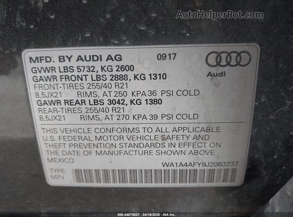 WA1A4AFY9J2063237 2018 AUDI SQ5 Серый 
