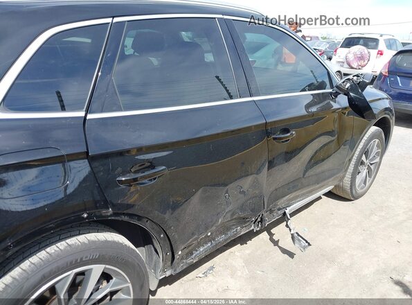 WA1AAAFY6M2029124 2021 AUDI Q5 Black Front view