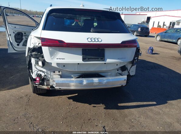 WA1AAAGE0MB031665 2021 AUDI E-TRON White Vista frontal