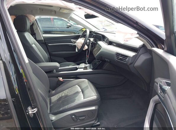 WA1AAAGE4MB008356 2021 AUDI E-TRON Black 