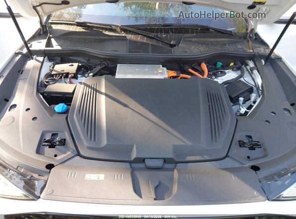WA1AAAGE4MB031880 2021 AUDI E-TRON Белый Вид сзади