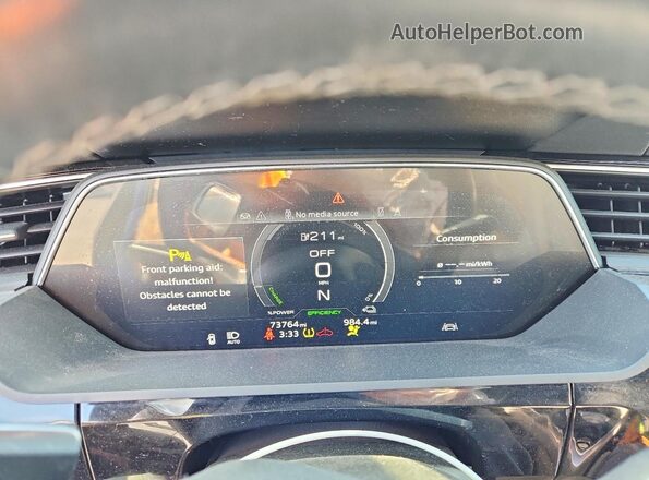 WA1AAAGE6MB009282 2021 AUDI E-TRON Синий Вид щитка приборов