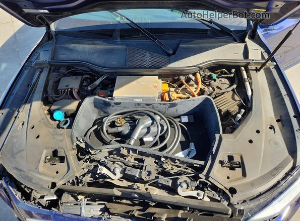 WA1AAAGE6MB009282 2021 AUDI E-TRON Синий Вид задней части салона