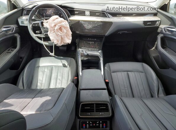 WA1AAAGE8MB031414 2021 AUDI E-TRON Silver Dashboard view
