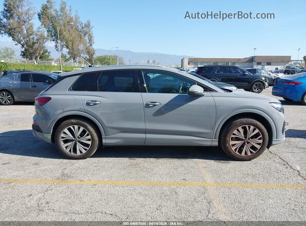 WA1ACBFZ2PP058040 2023 AUDI Q4 Gray Вид задньої частини салону