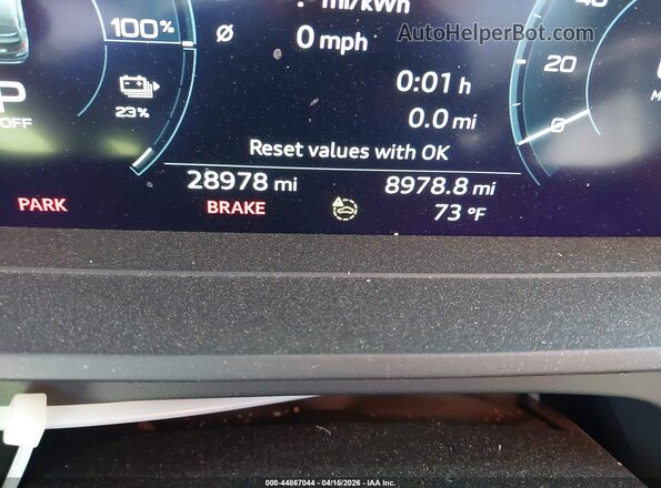 WA1ACBFZ2PP058040 2023 AUDI Q4 Gray 