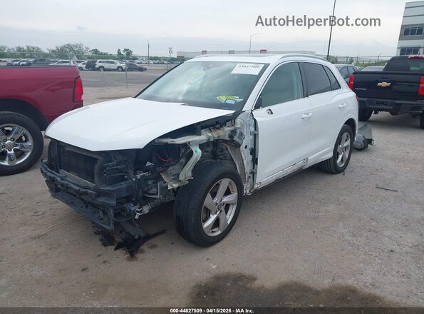 WA1AECF34L1106467 2020 AUDI Q3 Белый Передняя левая четверть