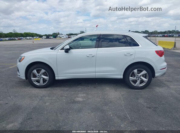 WA1AECF37L1001969 2020 AUDI Q3 White სალონის 360-გრადუსიანი ხედი