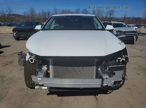 WA1AVBF19PD023694 2023 AUDI Q8 White Դիմացի տեսք
