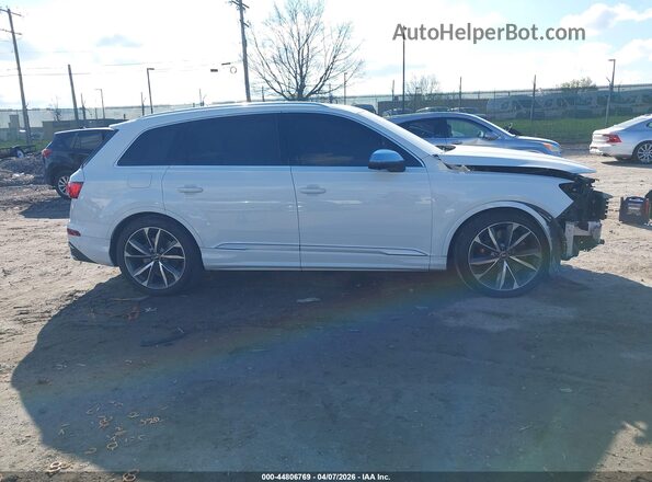 WA1AWBF78MD023957 2021 AUDI SQ7 White 