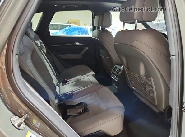 WA1B4AFY5R2052283 2024 AUDI SQ5 Серый Вид задней части салона