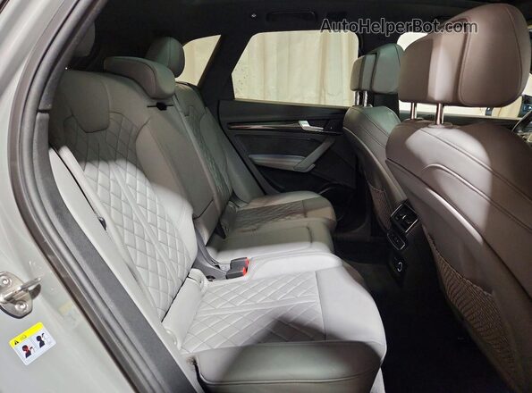 WA1B4AFY9K2072820 2019 AUDI SQ5 Серый Вид задней части салона