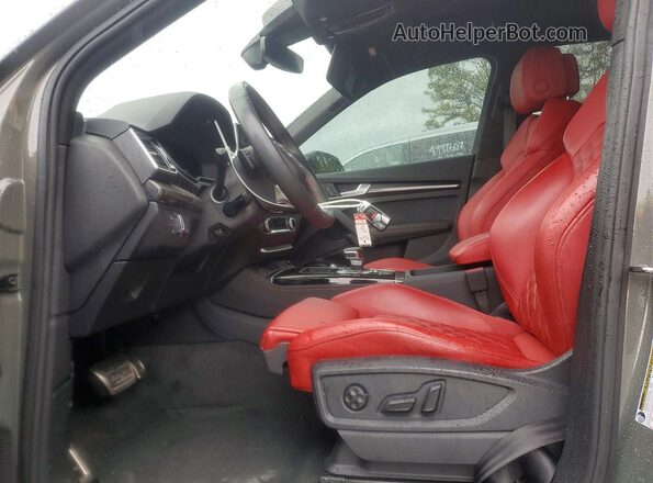 WA1B4AFY9P2185657 2023 AUDI SQ5 Gray Vista interior delantera