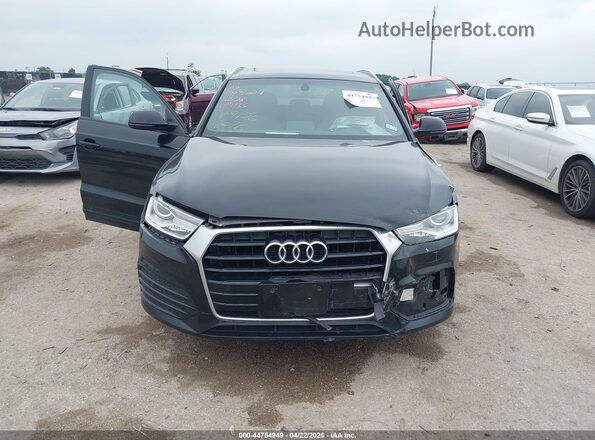 WA1BCCFS4JR017935 2018 AUDI Q3 Black Dashboard view