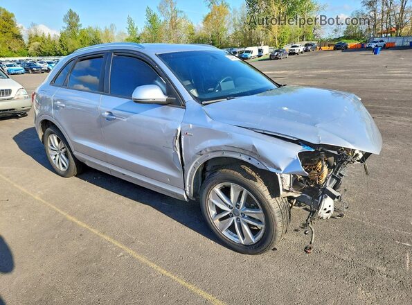 WA1BCCFS6JR016236 2018 AUDI Q3 Silver Front right