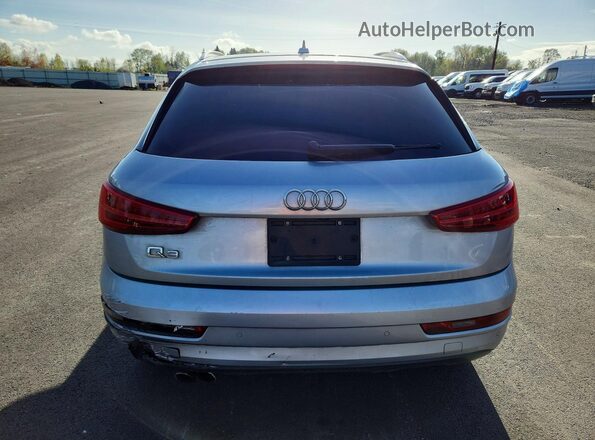 WA1BCCFS6JR016236 2018 AUDI Q3 Silver Rear view