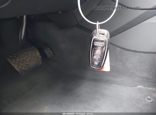 WA1BVAF10KD033442 2019 AUDI Q8 Черный 