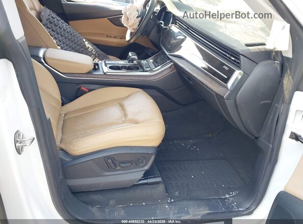 WA1BVAF13KD011547 2019 AUDI Q8 White Widok wnętrza z przodu