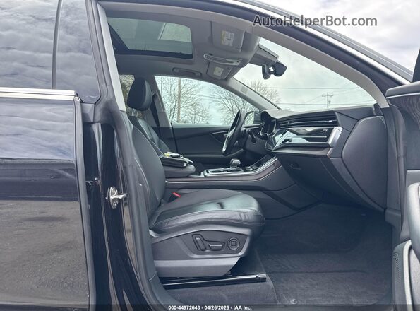 WA1BVAF1XKD015613 2019 AUDI Q8 Черный Вид салона спереди