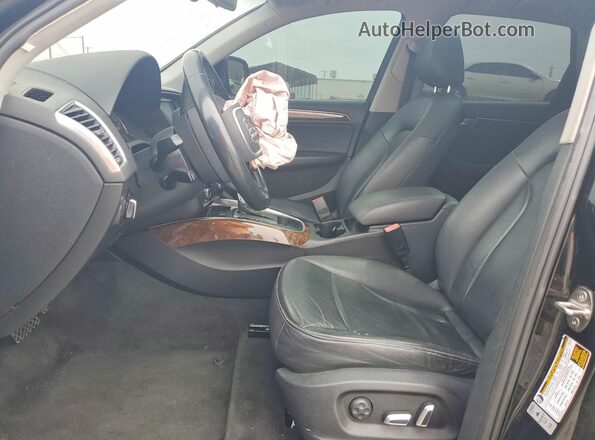 WA1C2AFP1HA002485 2017 AUDI Q5 Черный Вид салона спереди