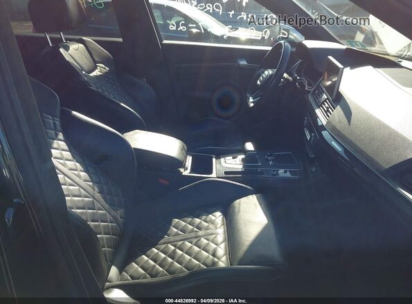 WA1C4AFY6J2197146 2018 AUDI SQ5 Dark Blue Սալոնի դիմացի տեսք